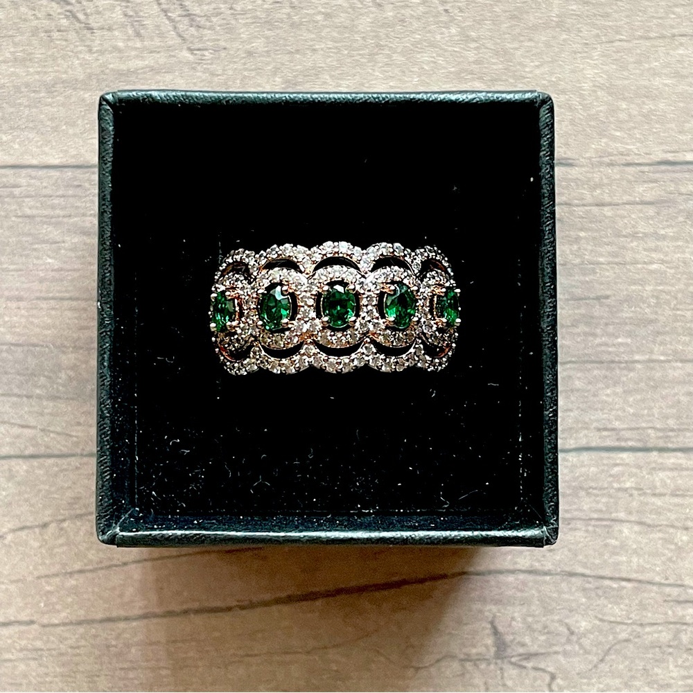 Bomb Party May 2024 Ring “She’s a Dreamer” - Lab Created Emerald and RG plating
